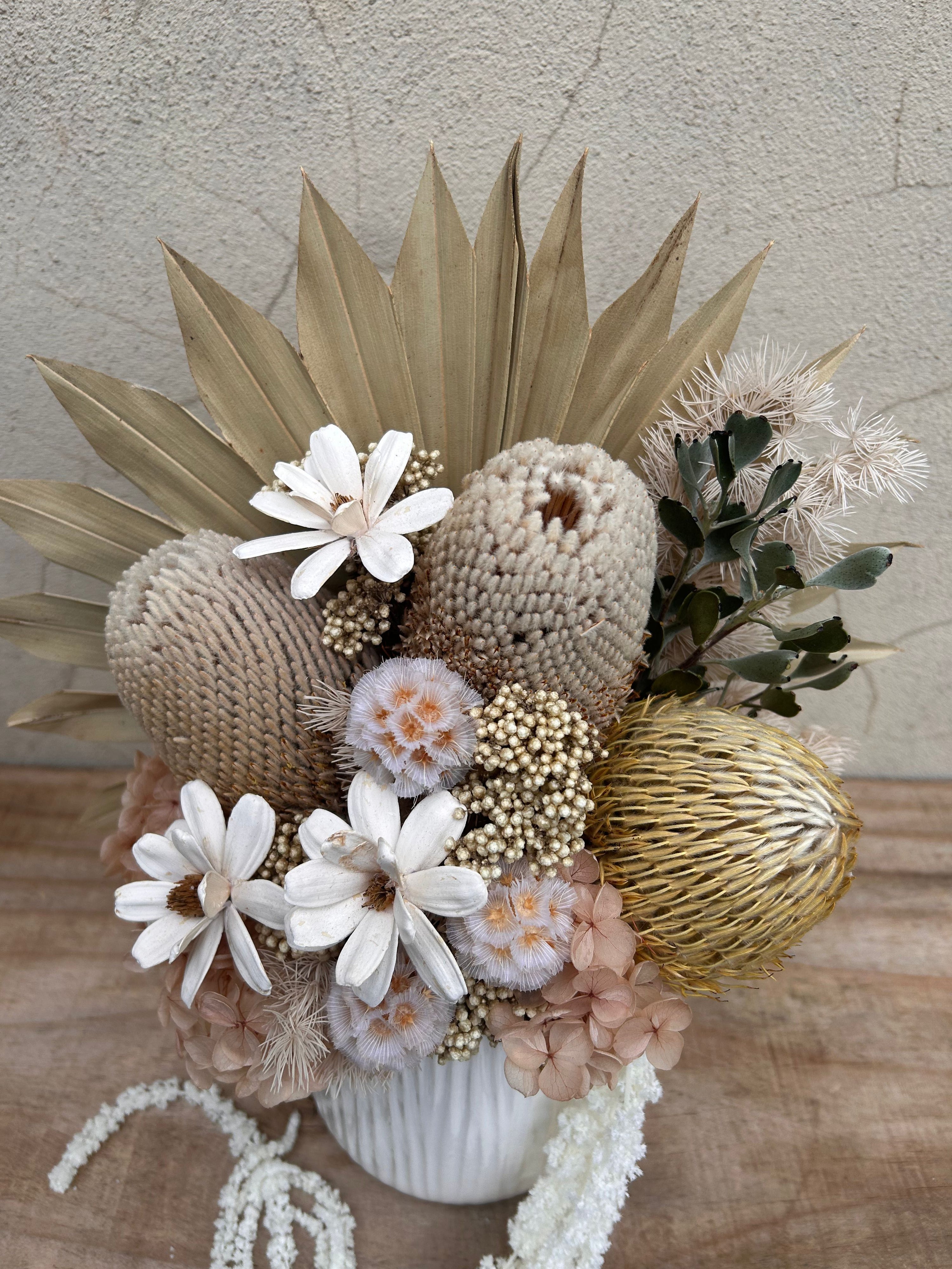 Neutral dried flower arrangement Harmony – long-lasting floral décor for Perth homes and gifts
