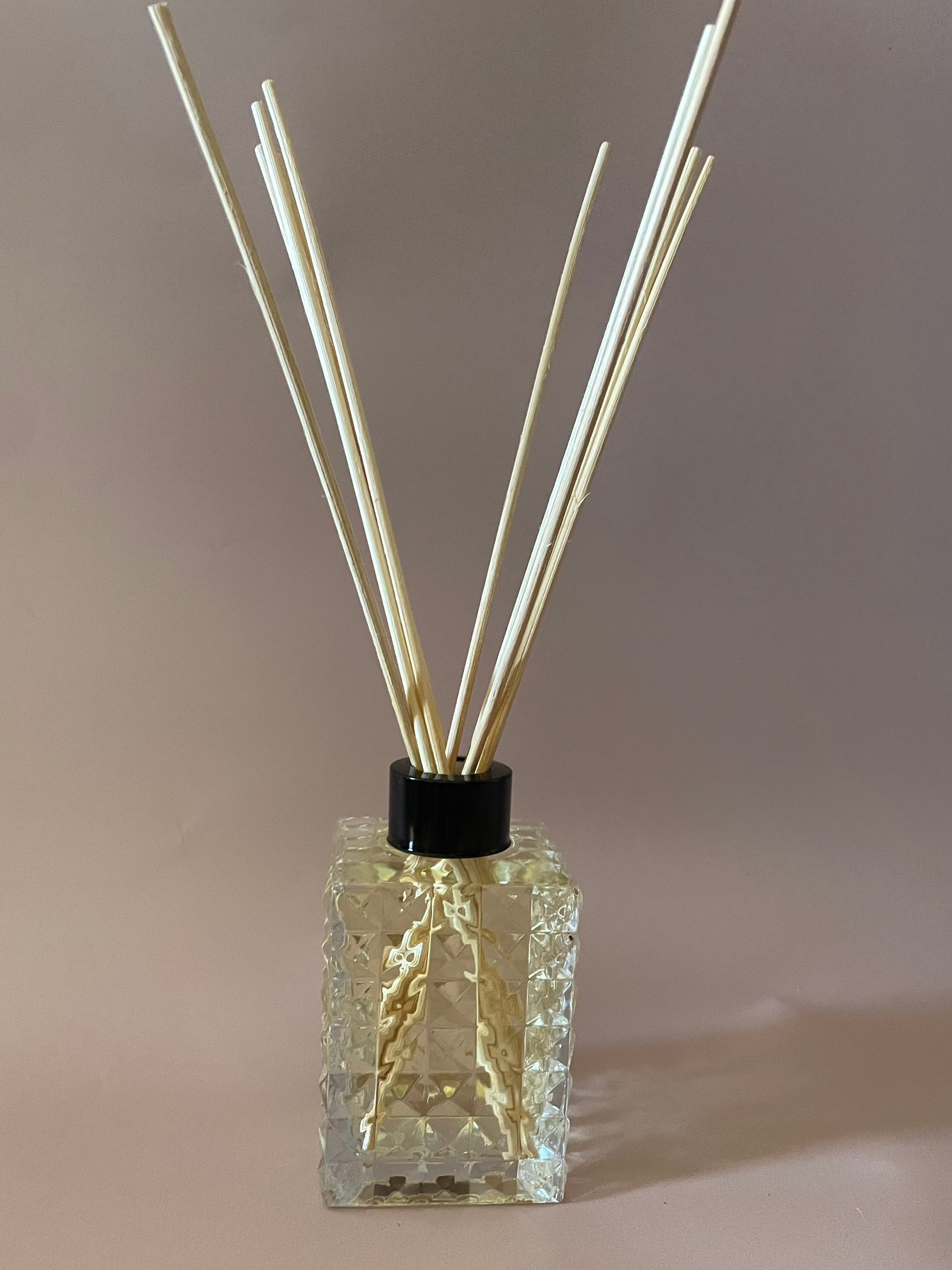 A scented reed diffuser in a variety of scents. The perfect add on to your flower order or flower box or dried floral bouquet for delivery in Perth. Florist shop located in Ashby 6065